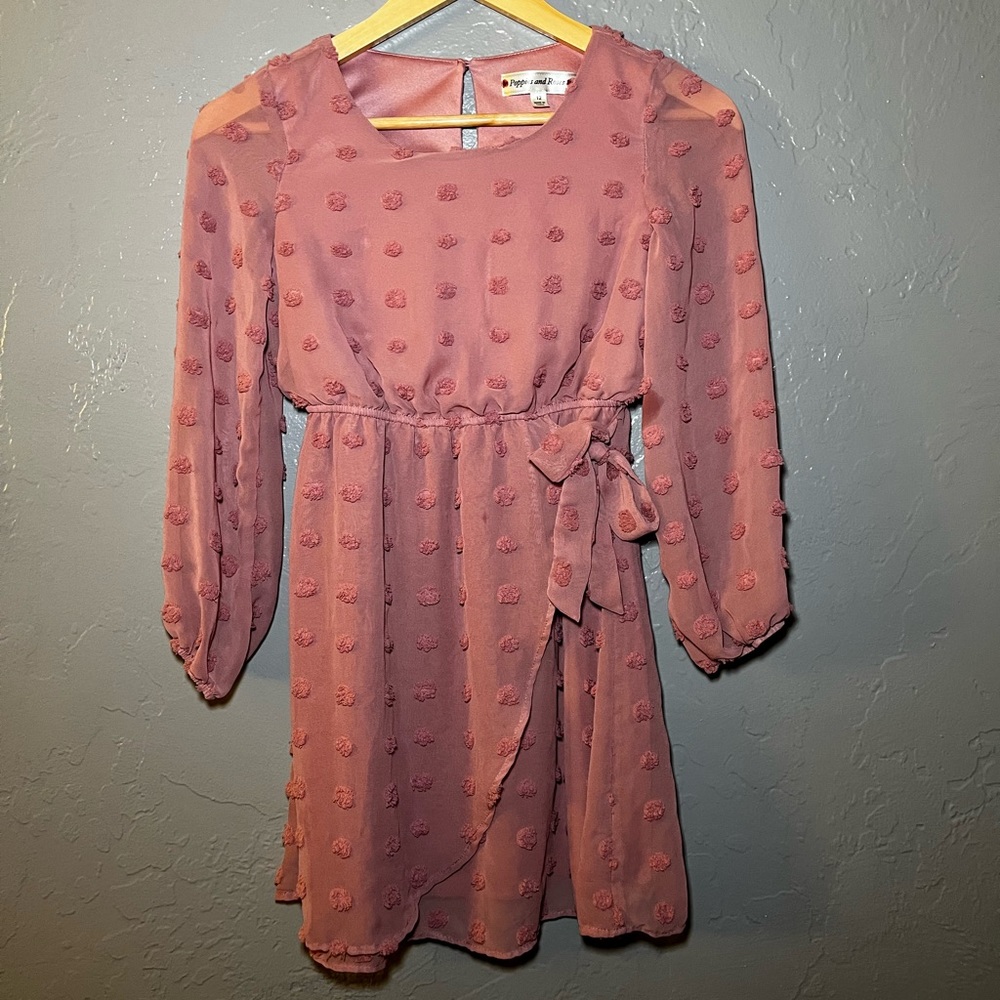 Pink girls dress size 12
Total dress length: 29 inches
